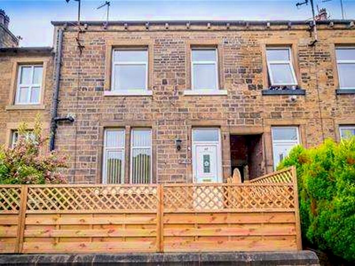 2 Bedroom Terraced House For Sale In Norwood Road, Birkby, Huddersfield