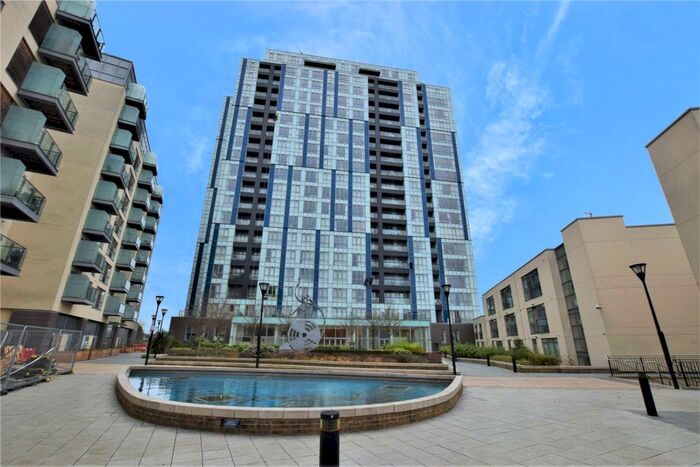 2 Bedroom Apartment To Rent In K D Tower, Hemel Hempstead, HP1