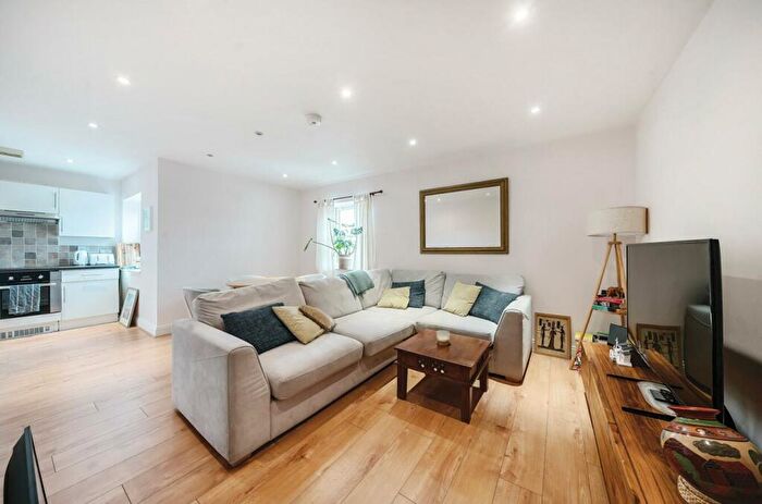 1 Bedroom Flat For Sale In Frederick Street, Aldershot, GU11
