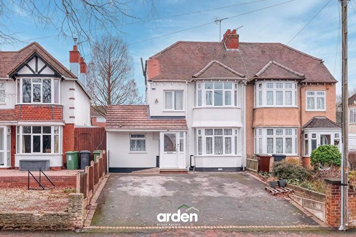 4 Bedroom Semi Detached House For Sale In Studley Road, Redditch, B98