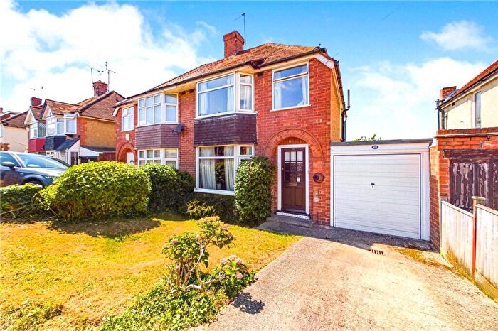 3 Bedroom Semi Detached House To Rent In Osborne Road, Reading, Berkshire, RG30