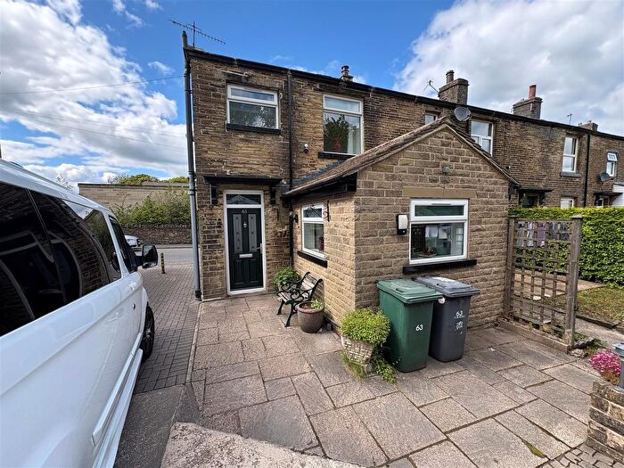 2 Bedroom End Of Terrace House For Sale In Clayton Lane, Clayton, Bradford, BD14