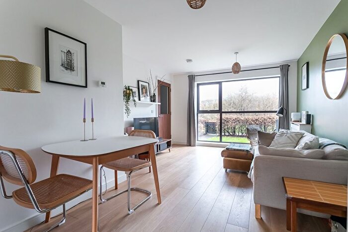 3 Bedroom Terraced House For Sale In Edmonton Terrace, Dalmarnock, Glasgow, G40