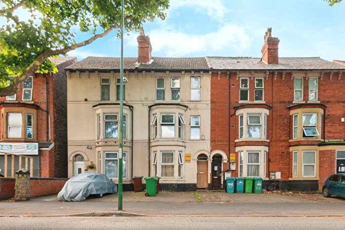 3 Bedroom Terraced House For Sale In Gregory Boulevard, Nottingham, NG7