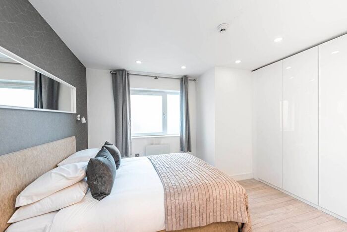 2 Bedroom Flat To Rent In Sloane Avenue, Chelsea, London, SW3