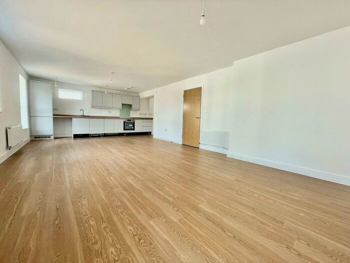 2 Bedroom Apartment To Rent In Ainsworth Court, Canterbury Street, Gillingham, ME7