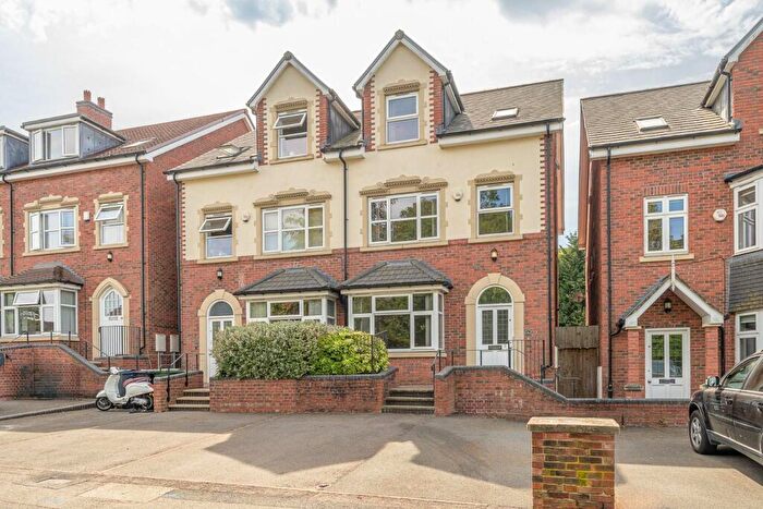 4 Bedroom Town House For Sale In Vernon Road, Birmingham, B16