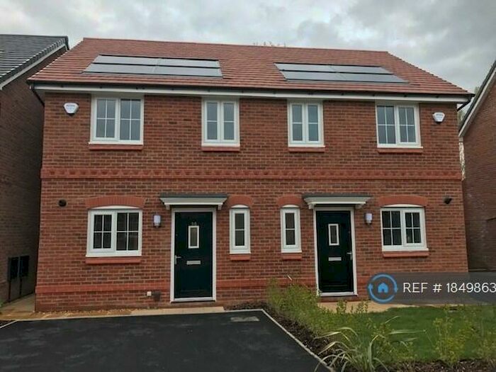 3 Bedroom Semi-Detached House To Rent In Brigadier Road, Stockport, SK5