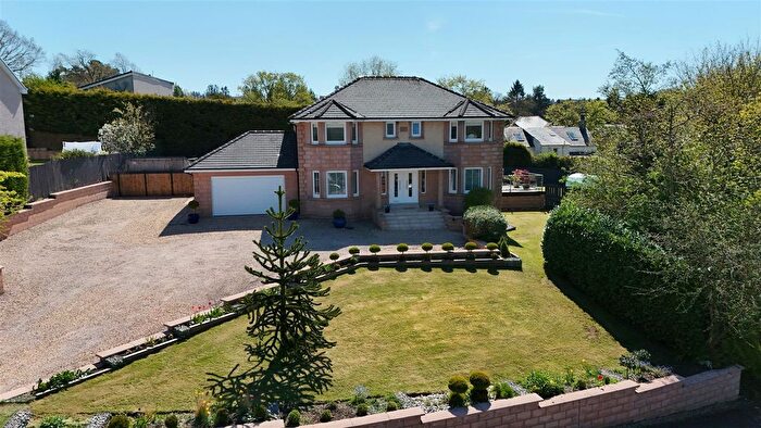 5 Bedroom Detached House For Sale In Dullatur Road, Dullatur, Glasgow, G68