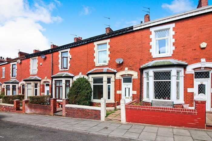 3 Bedroom Terraced House To Rent In Lynthorpe Road, Blackburn, Lancashire, BB2