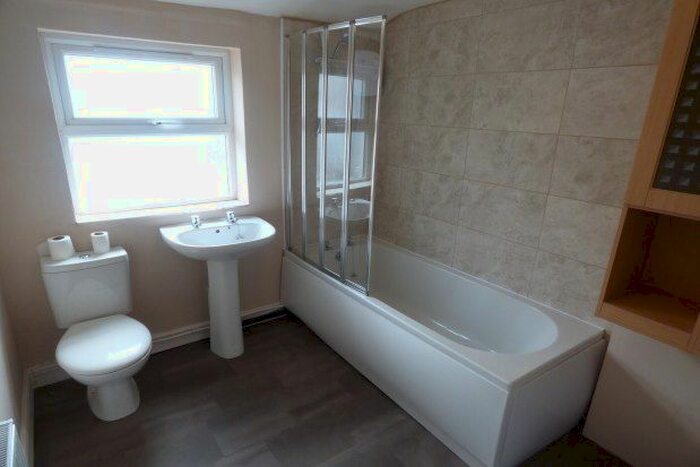 2 Bedroom Property To Rent In Enid Street, Liverpool, L8