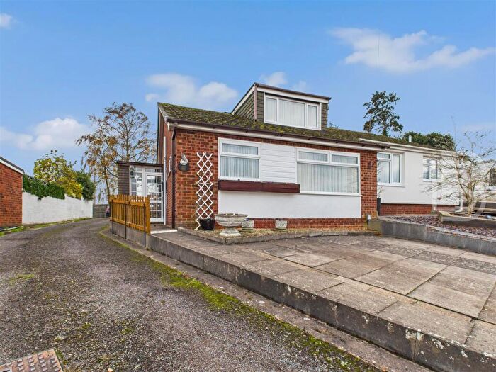 3 Bedroom Semi-Detached Bungalow For Sale In Evans Road, Bilton, Rugby, CV22