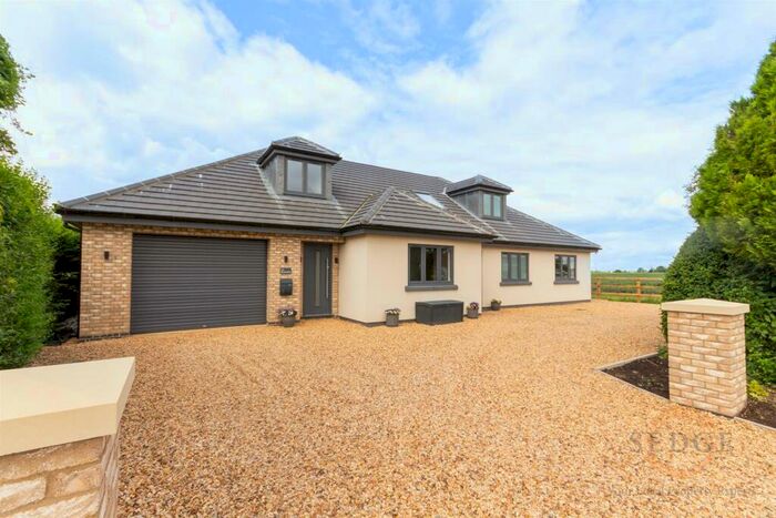 4 Bedroom Detached House For Sale In Windmill Lane, Gosberton, Spalding, PE11