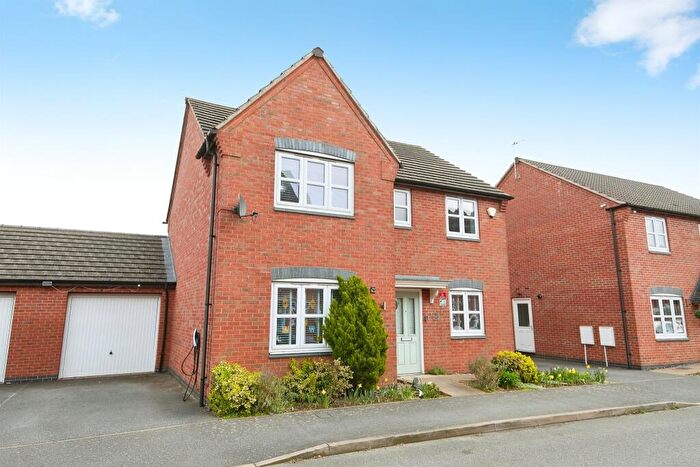 4 Bedroom Detached House For Sale In Bridgewater Road, Burton-On-Trent, DE14