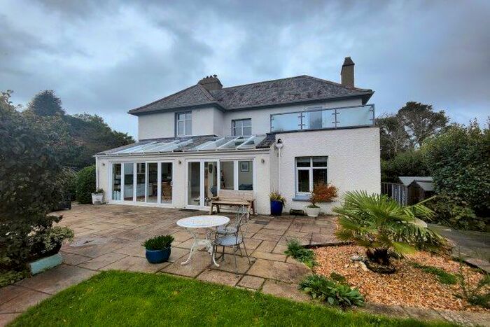 3 Bedroom Property To Rent In Marlborough Avenue, Falmouth, TR11