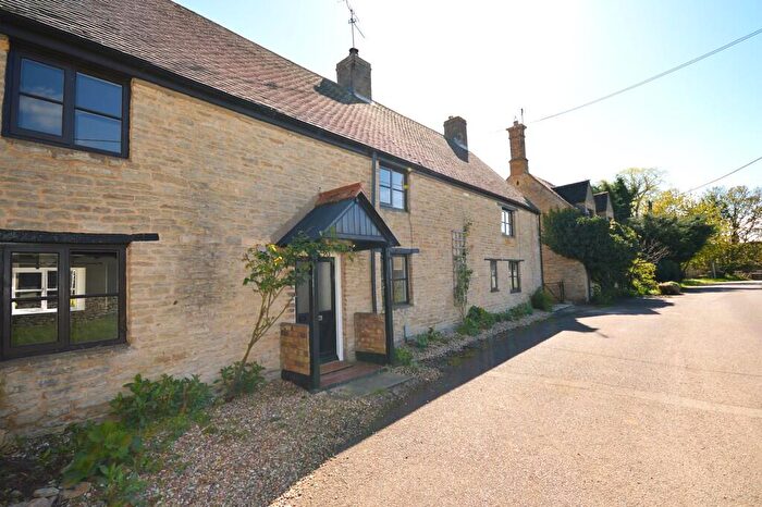 4 Bedroom Semi Detached House To Rent In Main Street, Pilton, PE8