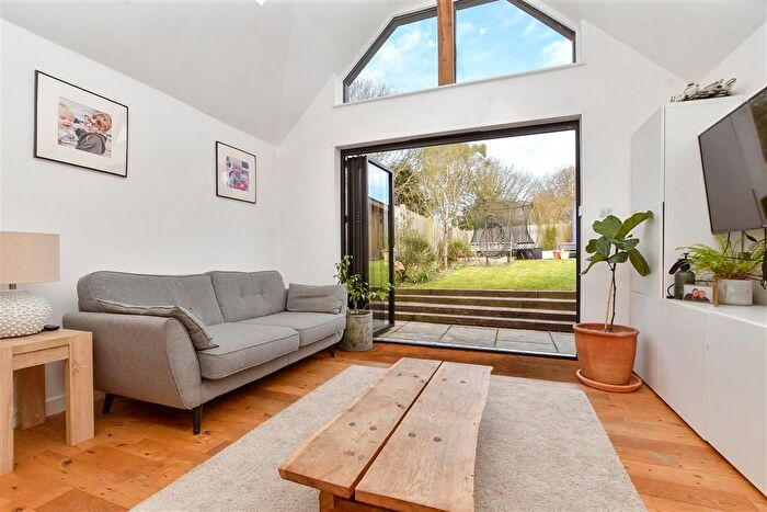 3 Bedroom Semi-Detached Bungalow For Sale In Loxwood Road, Alfold, Surrey, GU6