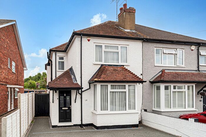 3 Bedroom Semi-detached House For Sale In Thetford Road, Ashford, TW15