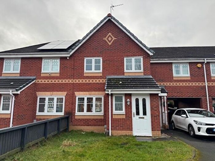 3 Bedroom Terraced House To Rent In Drake Aveune, Wythenshawe, M22
