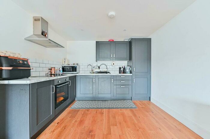 2 Bedroom Flat To Rent In High Street, Orpington, BR6