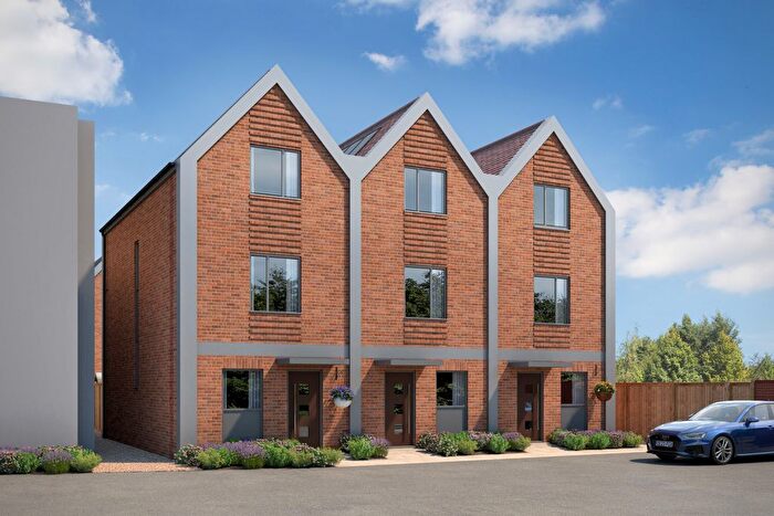 4 Bedroom Terraced House For Sale In Owen Road, Godalming, GU7