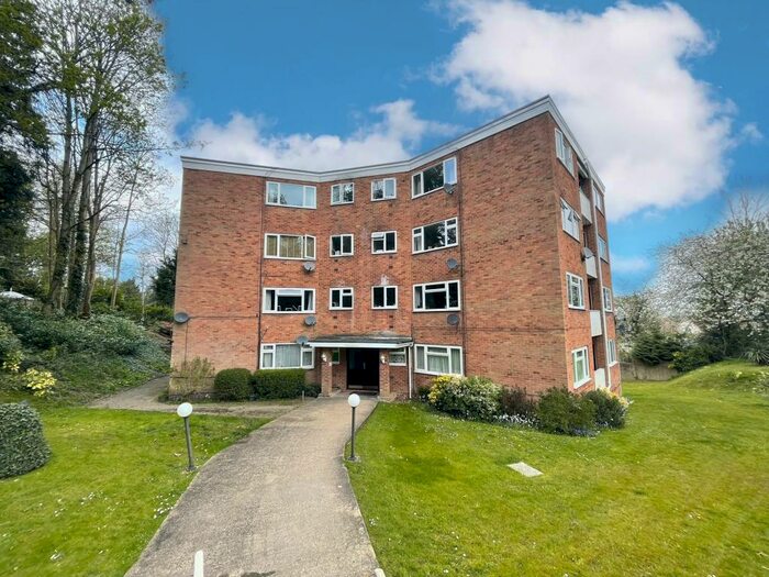 1 Bedroom Flat To Rent In *** Let On First Viewing! *** Runnymede Court, West End Southampton, SO30