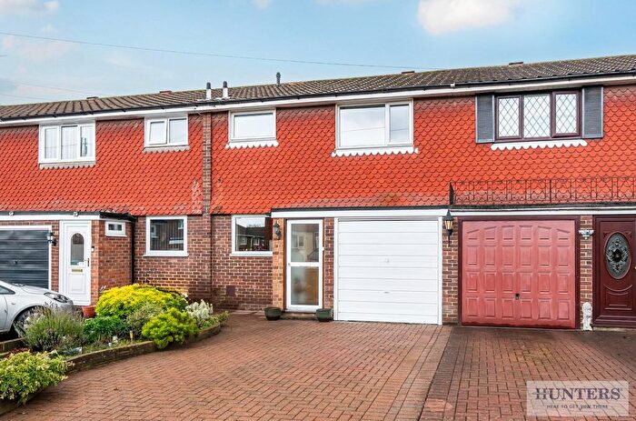 3 Bedroom Terraced House For Sale In Arran Close, Erith, DA8