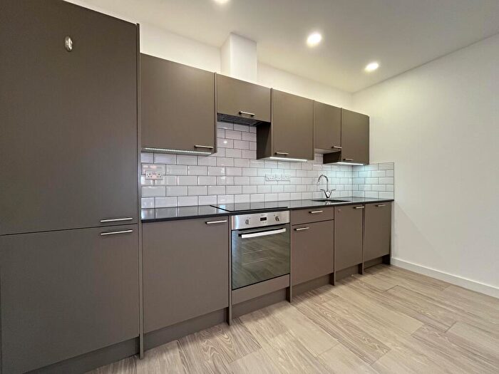 2 Bedroom Apartment To Rent In Southernhay Gardens, Exeter, EX1