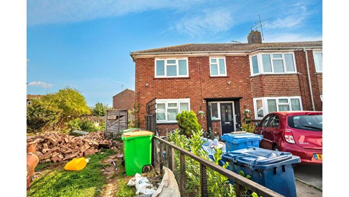 2 Bedroom Flat For Sale In Almond Tree Close, Sheerness, Kent, ME12