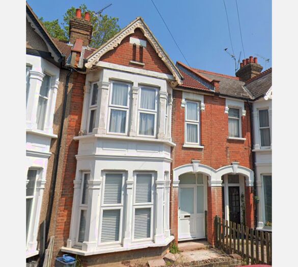 1 Bedroom Flat To Rent In Central Avenue, Southend-On-Sea, SS2