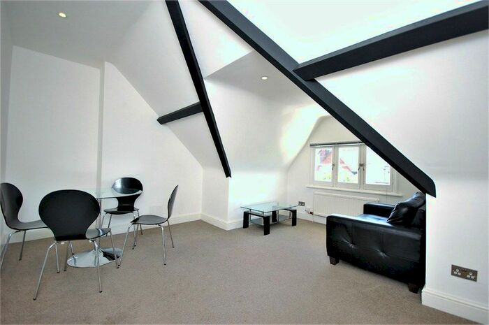 2 Bedroom Flat To Rent In Stanley Gardens, Willesden Green, NW2