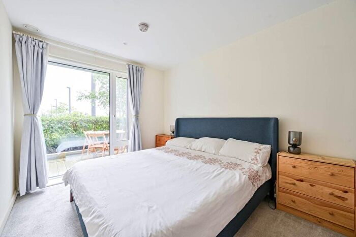 2 Bedroom Flat For Sale In Deveraux House, Woolwich Riverside, London, SE18