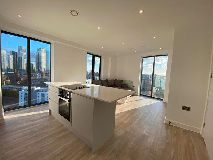 2 Bedroom Apartment For Sale In Derwent Street, Manchester, M5