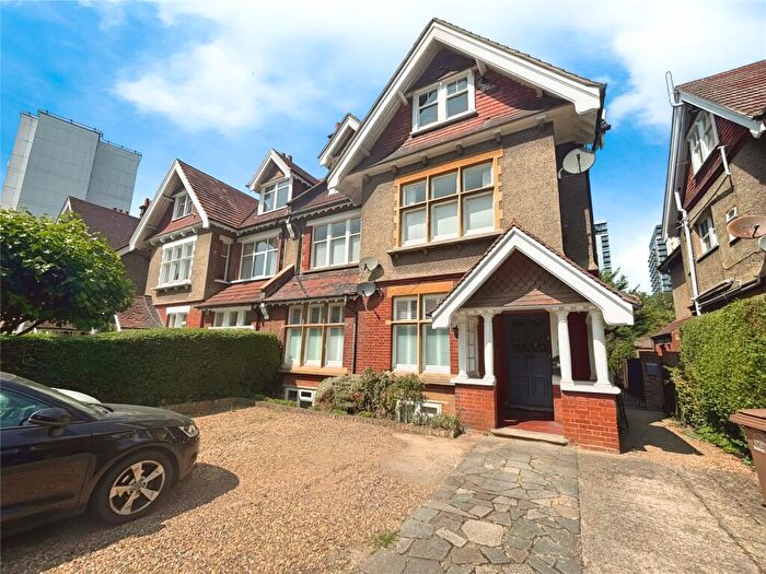 1 Bedroom Flat To Rent In Cedar Road, Sutton, Surrey, SM2