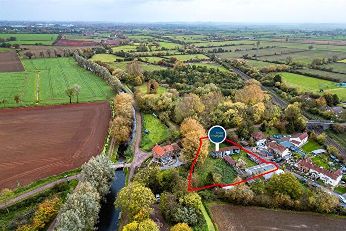 6 Bedroom Land For Sale In Fordgate, Bridgwater, TA7