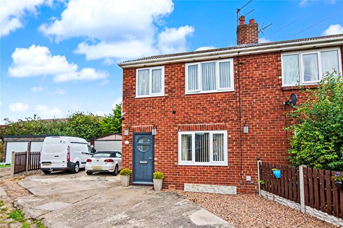 3 Bedroom Semi Detached House For Sale In Elizabeth Grove, Morley, Leeds, West Yorkshire, LS27