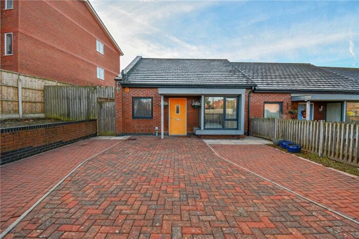 2 Bedroom Bungalow For Sale In Faversham Way, Birkenhead, Wirral, CH42