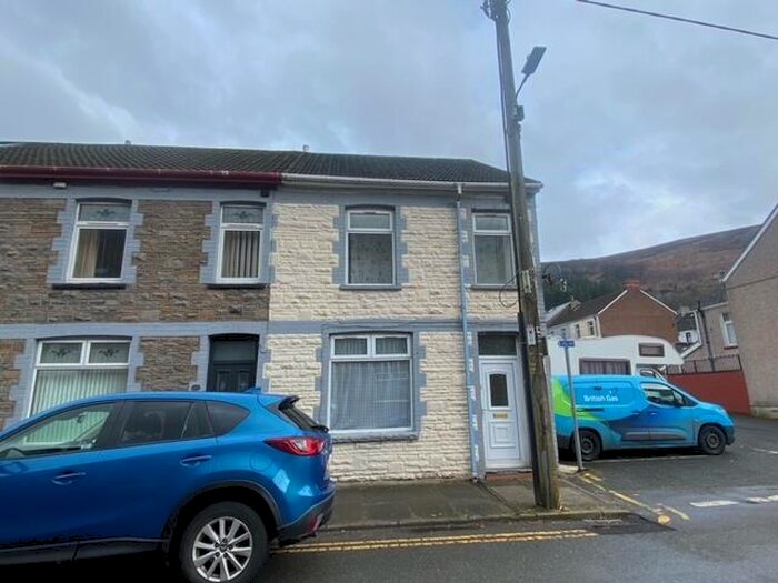 3 Bedroom House To Rent In Canning Street, NP23