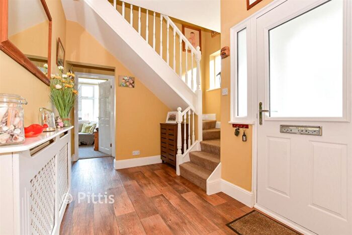 4 Bedroom Chalet For Sale In Victoria Road, Sandown, Isle Of Wight, PO36