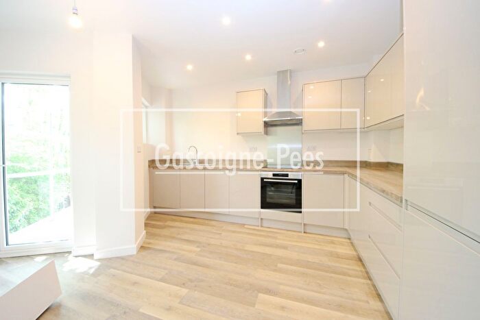1 Bedroom Flat To Rent In London Road, Kingston Upon Thames, KT2