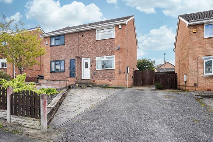 2 Bedroom Semi Detached House For Sale In Steeping Close, Brimington, S43