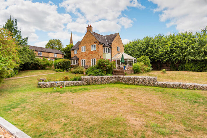 5 Bedroom Detached House For Sale In Blacksmiths Lane, Ellington, Huntingdon, Cambridgeshire, PE28