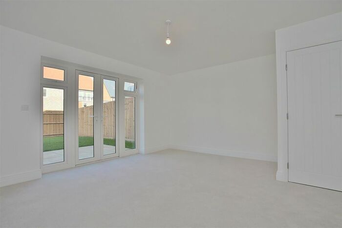 2 Bedroom End Of Terrace House To Rent In Elm Bridge Mead, Benson, Oxfordshire, OX10