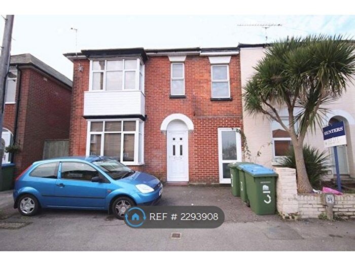 7 Bedroom Terraced House To Rent In Cambridge Road, Southampton, SO14