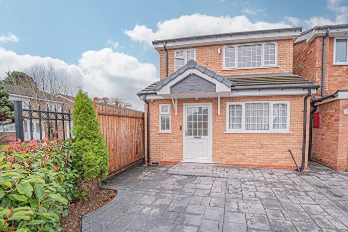 3 Bedroom Detached House For Sale In Langley Hall Road, Solihull, B92
