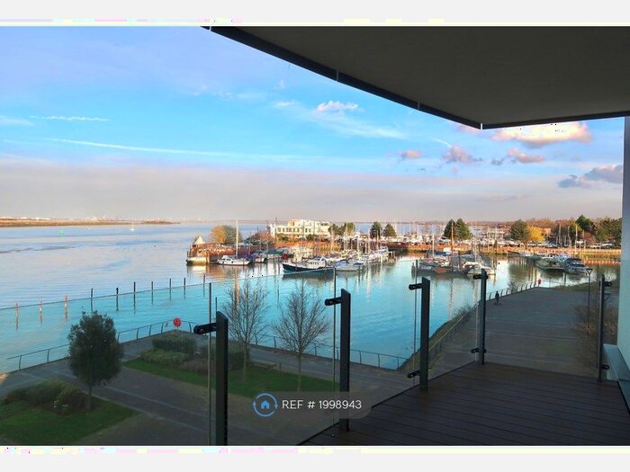 1 Bedroom Flat To Rent In The Peninsula, Gillingham, ME7