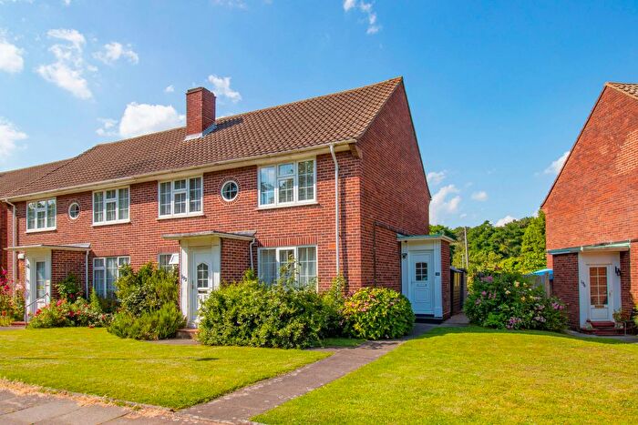 2 Bedroom Flat To Rent In Bramley Road, London, N14