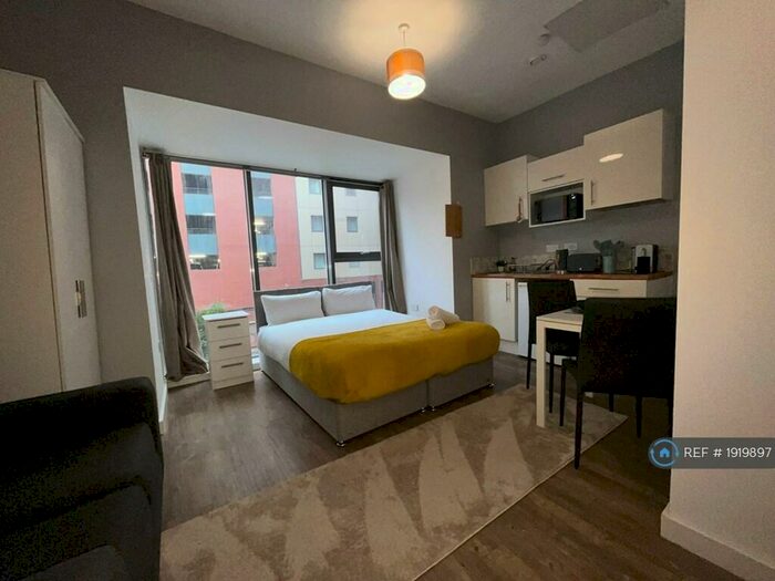 Studio To Rent In Moorfields, Liverpool, L2