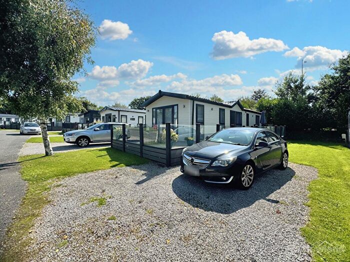 2 Bedroom Lodge For Sale In Private Sale - The Yealands, LA6