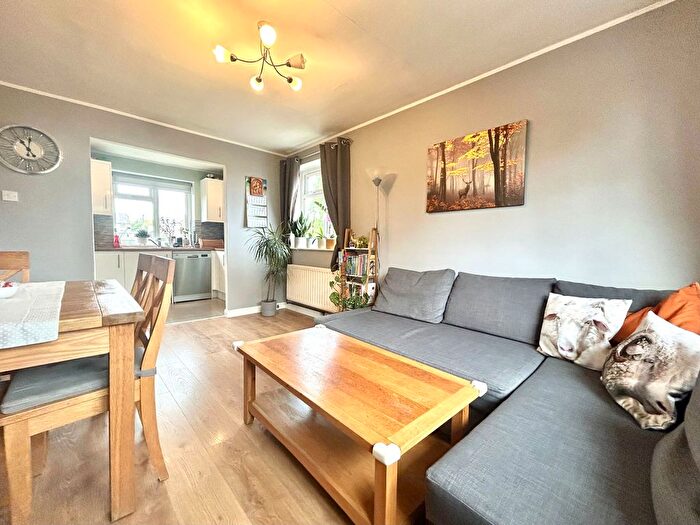 1 Bedroom Flat For Sale In Horace Street, Coseley, WV14